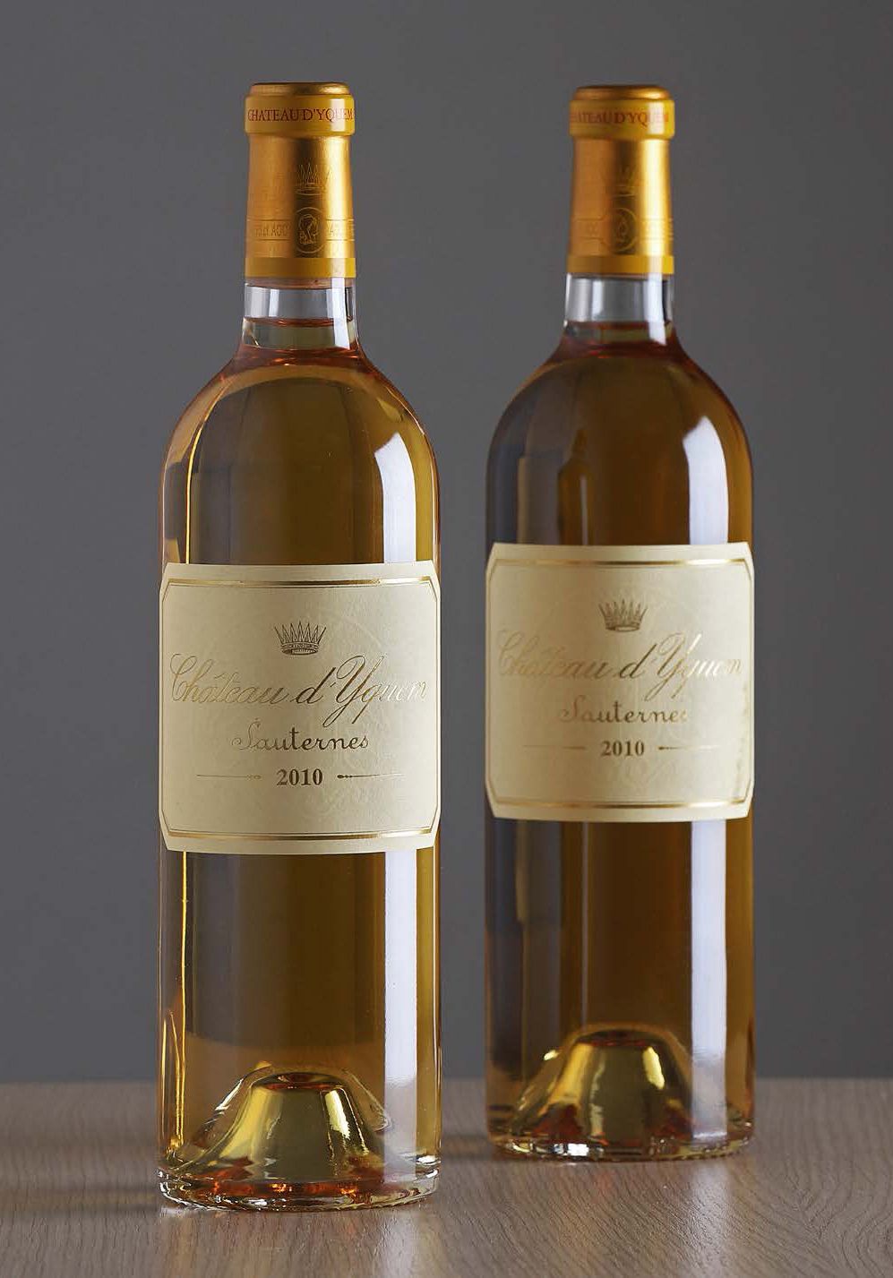 Null Two bottles of Château d'Yquem - 2010 - 1st Cru Supérieur Sauternes 
(one s&hellip;