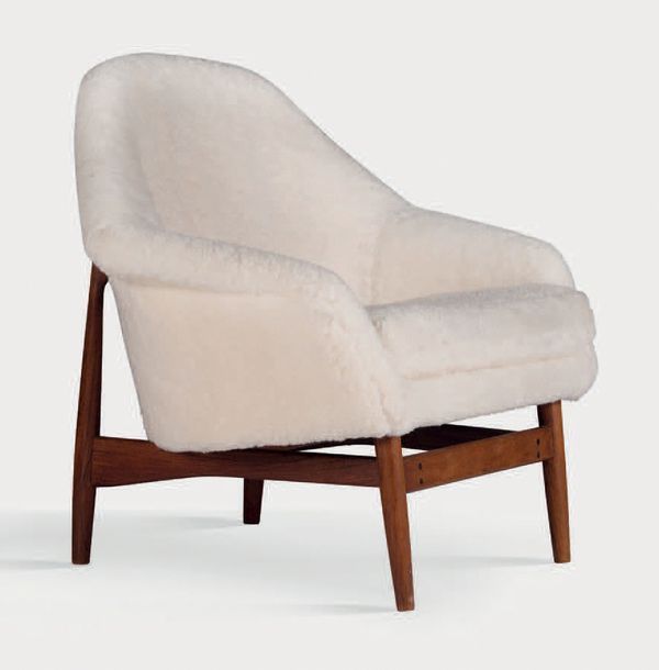 IB KOFOD LARSEN (1921-2003) Fauteuil dit easy chair
Palissandre, peau
80 x 90 x &hellip;