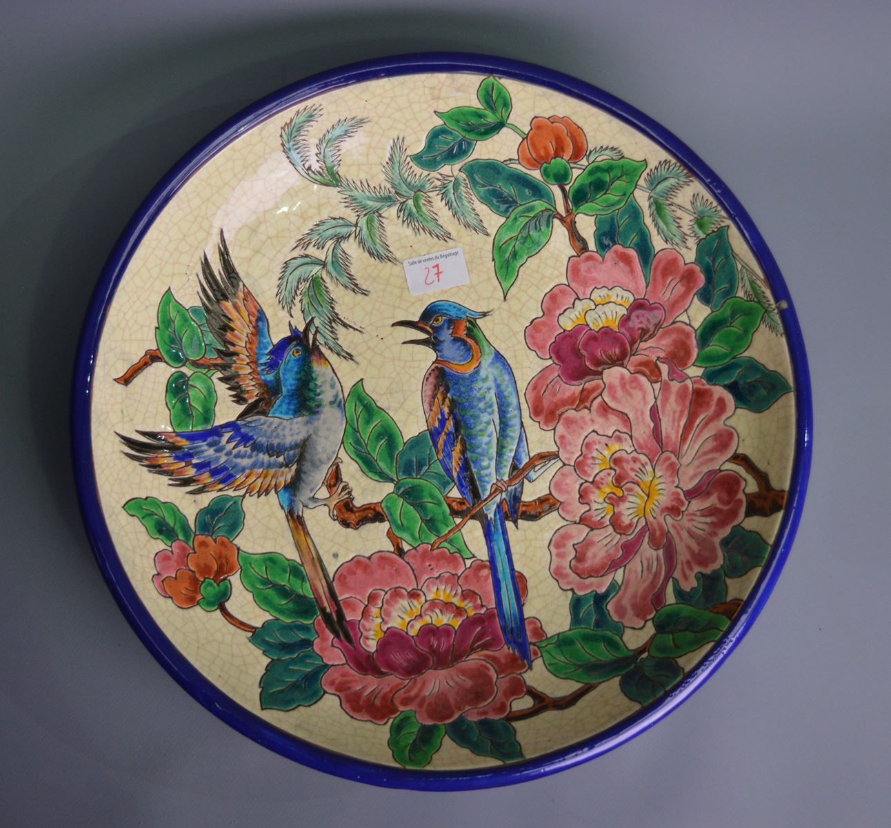 Null 来自Longwy的陶瓷盘，由R. Rizzi设计，限量50个，编号18，（边缘有小缺口），直径：18厘米