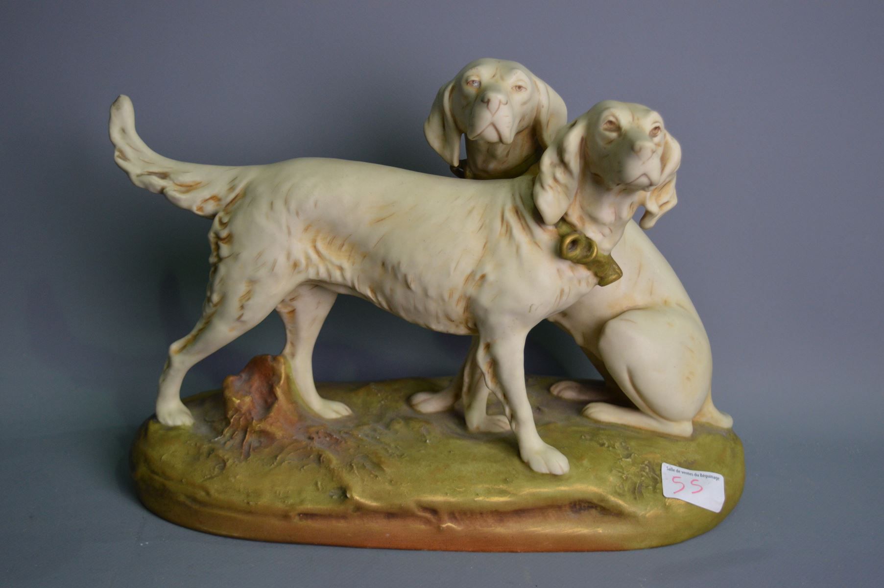 Null Escultura de porcelana Royal Dux Bohemia, "2 perros", l: 32cm h: 22cm