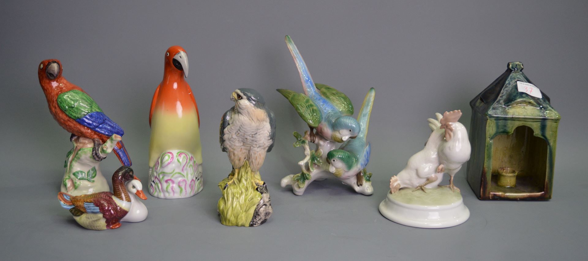 Null 7 verschiedene Tiere aus Porzellan und Kerzenhalter, verschiedene Manufaktu&hellip;