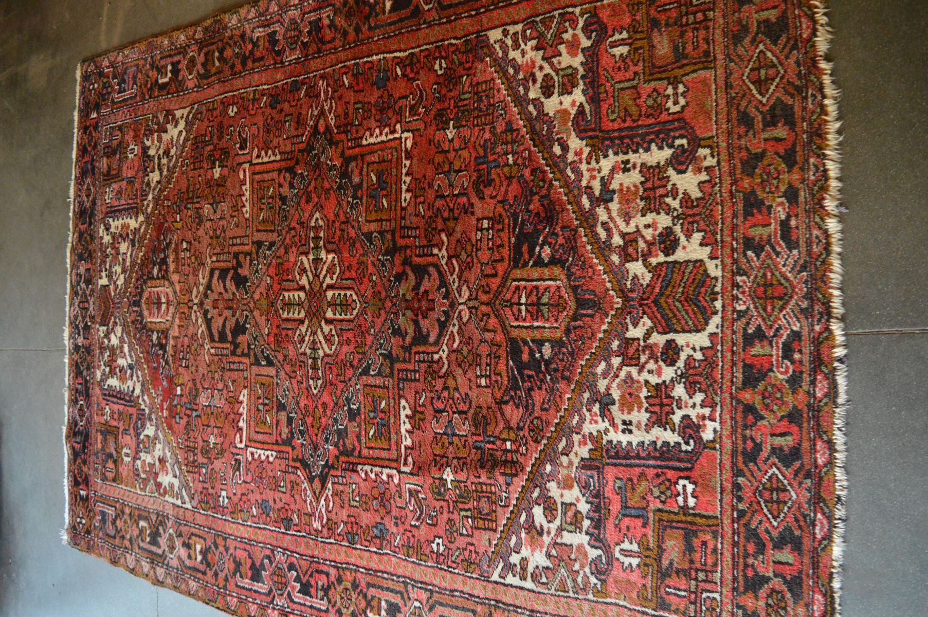 Null Oriental rug, 325x240cm
