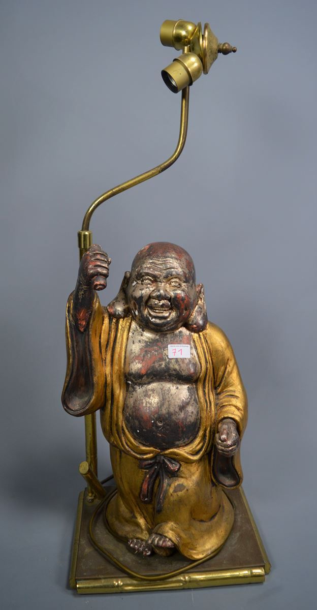 Null Painted metal lamp with a Buddha carrying a parchment, total height: 86cm