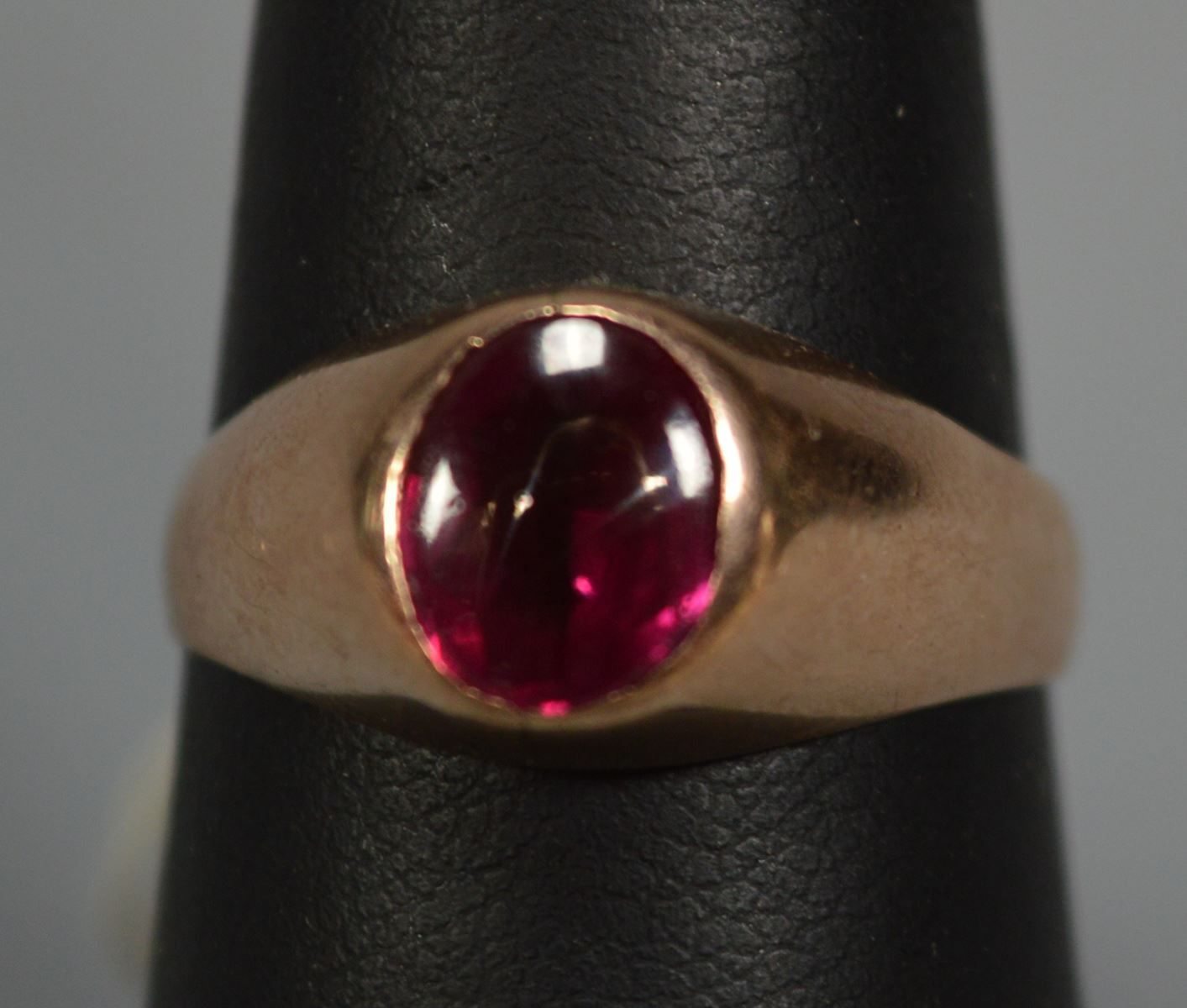 Null Gold ring. Size 61 Gross weight: 2.7g