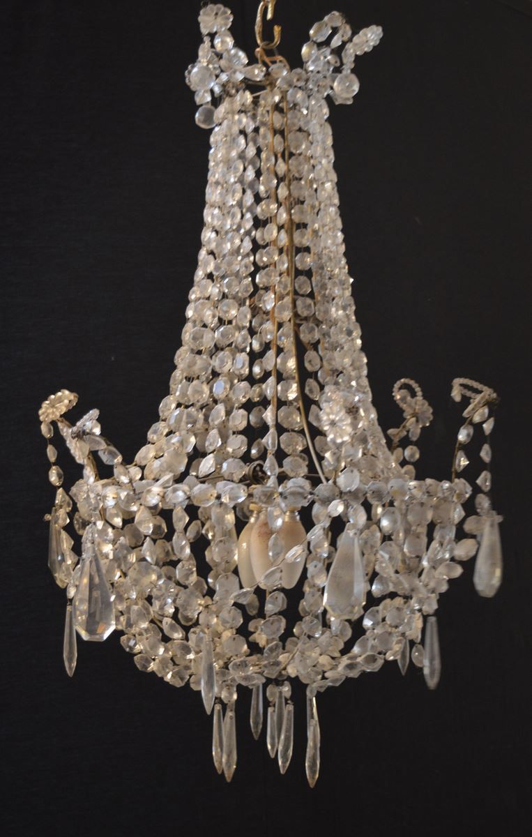 Null Beaded bag chandelier.!!! Missing crystals !!! Ht: 83cm