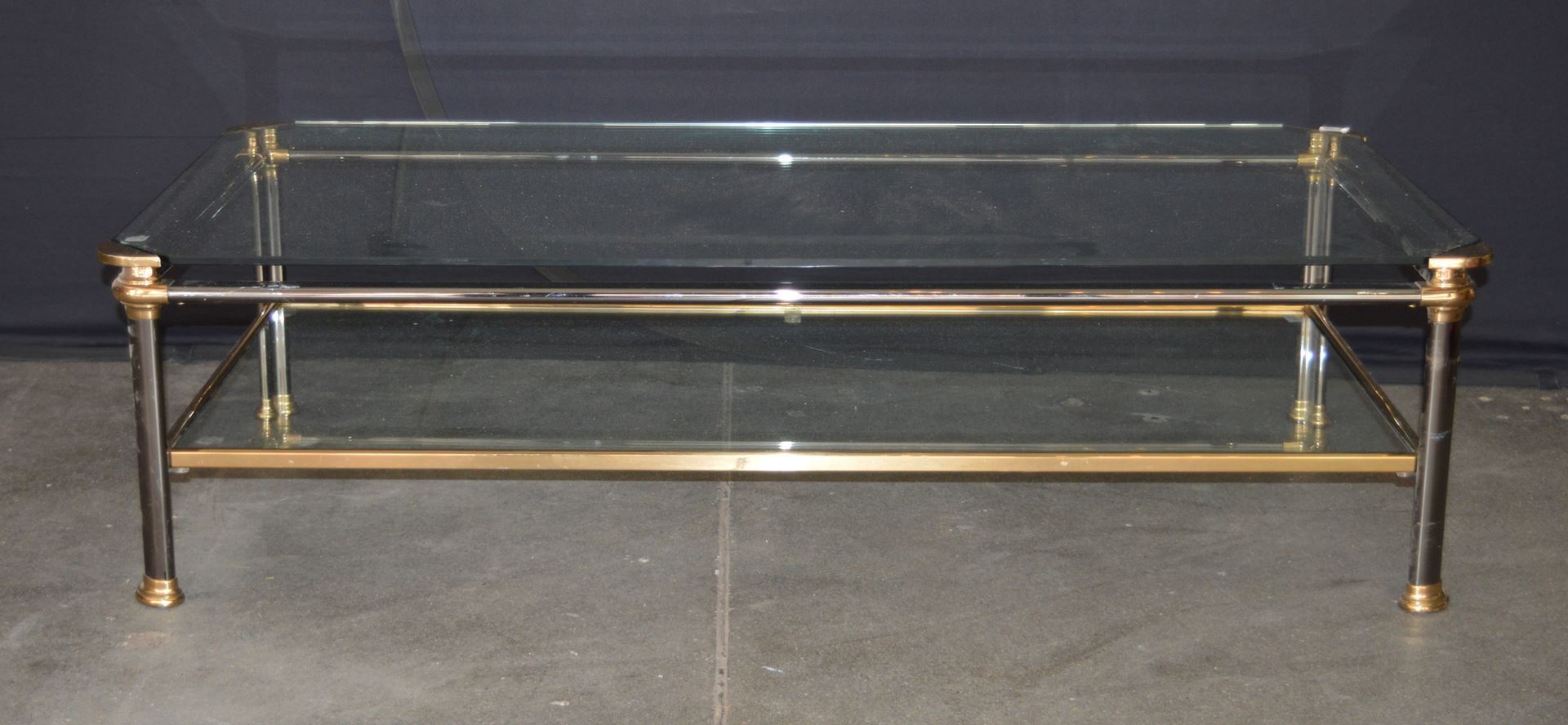 Null Mesa de centro moderna con 2 estantes de cristal. 140x70 cm. Altura 39 cm