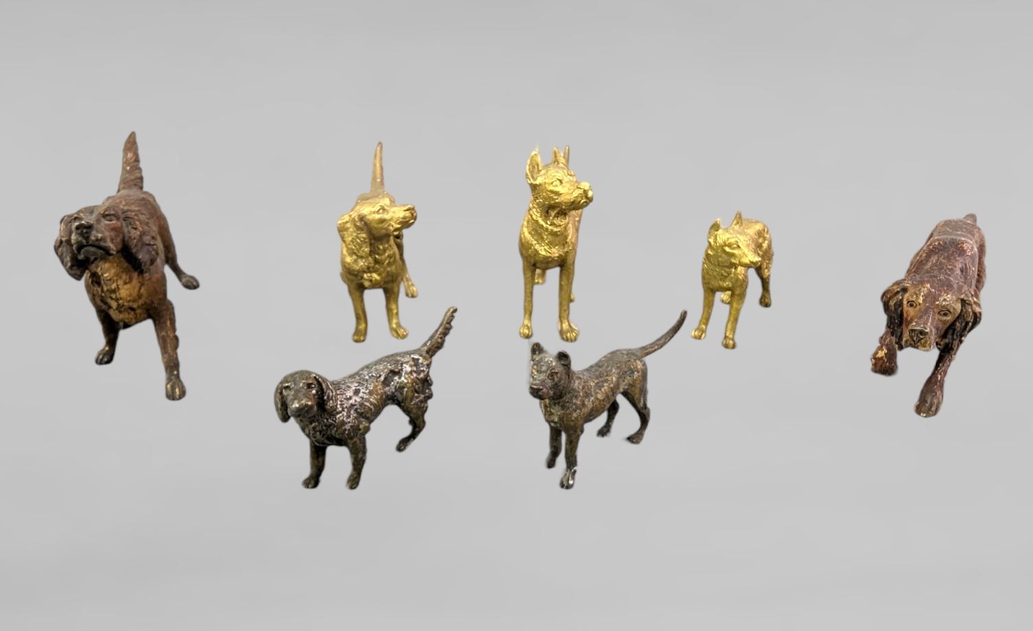 Null Set di 7 cani in bronzo da Vienna e varia - da 11x6 a 6x4 cm