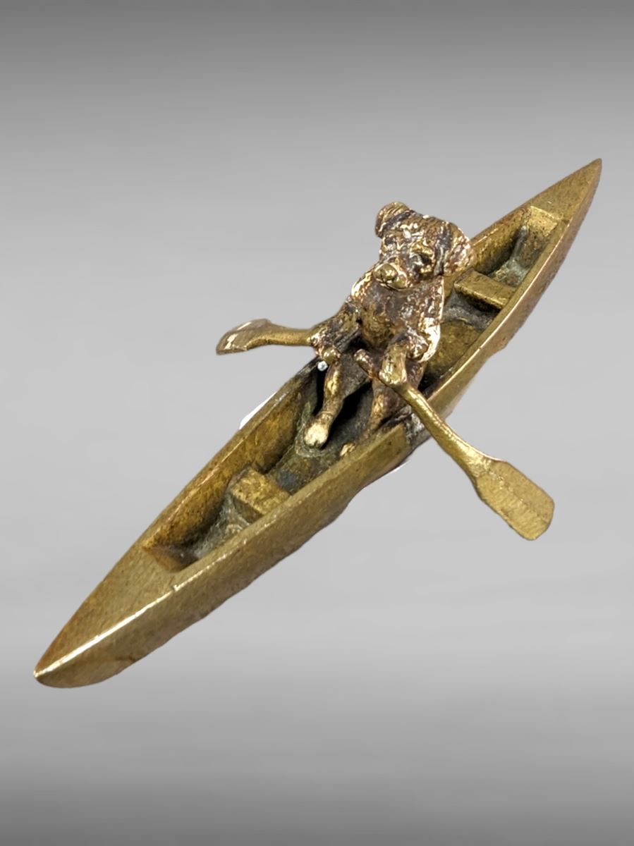 Null 1900年维也纳的青铜器--独木舟上的狗--11厘米