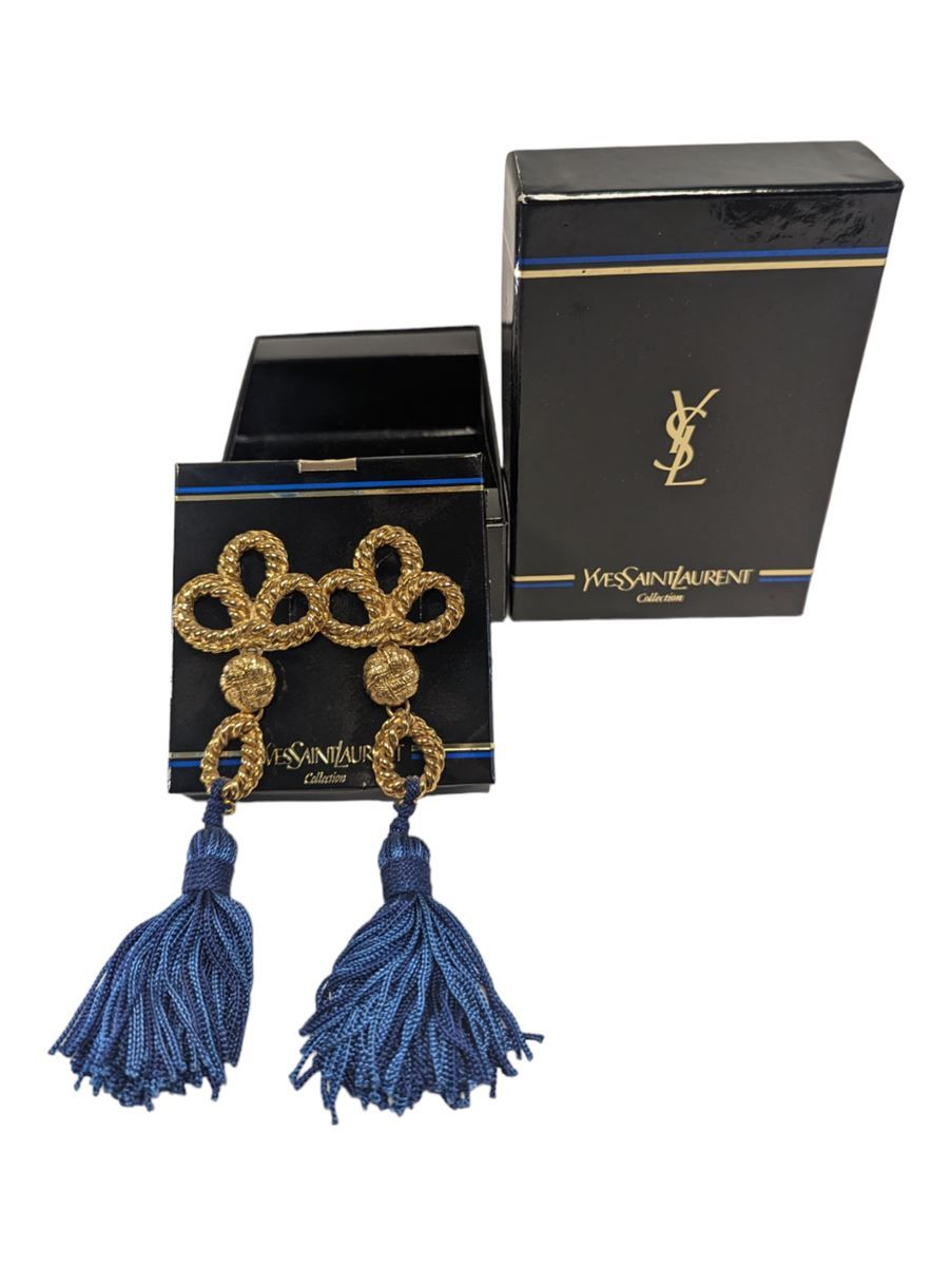 Null Une paire de boucle d'oreilles clips Yves Saint Laurent passementerie vinta&hellip;