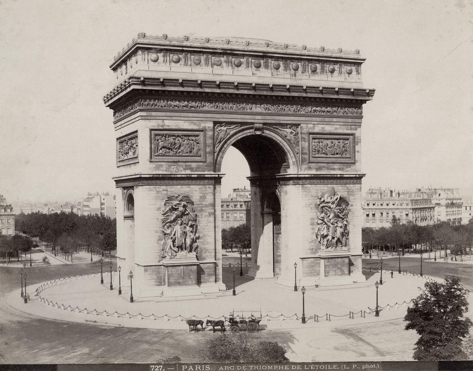 PARIS Ohne Mindestpreis - 

Die Champs-Élysées, Panorama des Neufs Ponts mit dem&hellip;