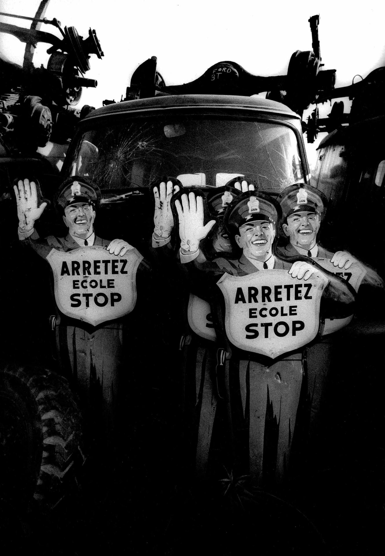 MICHEL SAINT-JEAN Sans Prix de réserve - 

"Arrêtez. École. Stop".

Photographie&hellip;