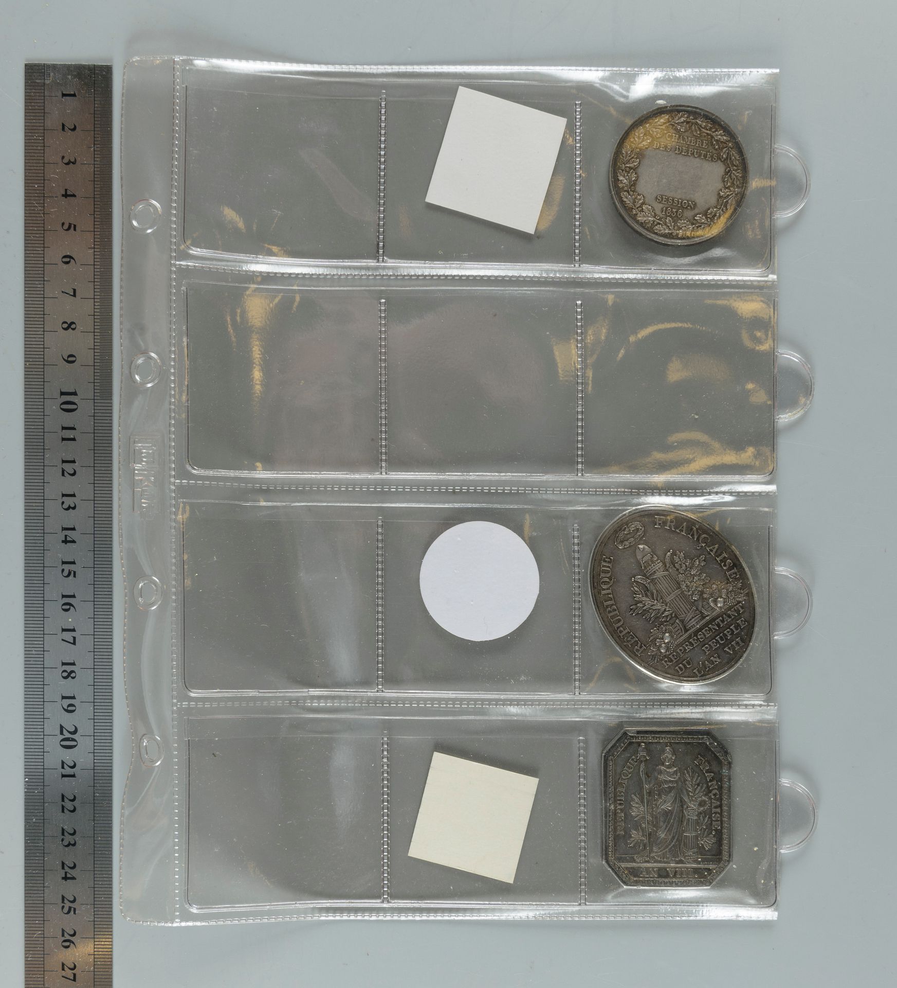 Null 议会奖章（五分钱，1848年，议员院）。7枚银质奖章的夹子