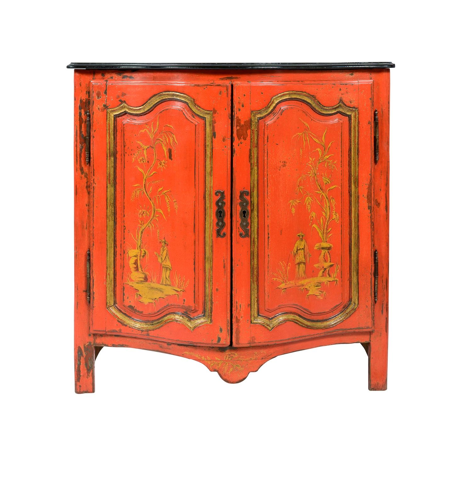 Null 一个带有中国风格的漆制 "石鸡 "装饰的弩形凹槽。

18世纪初

高度：厘米。

重现