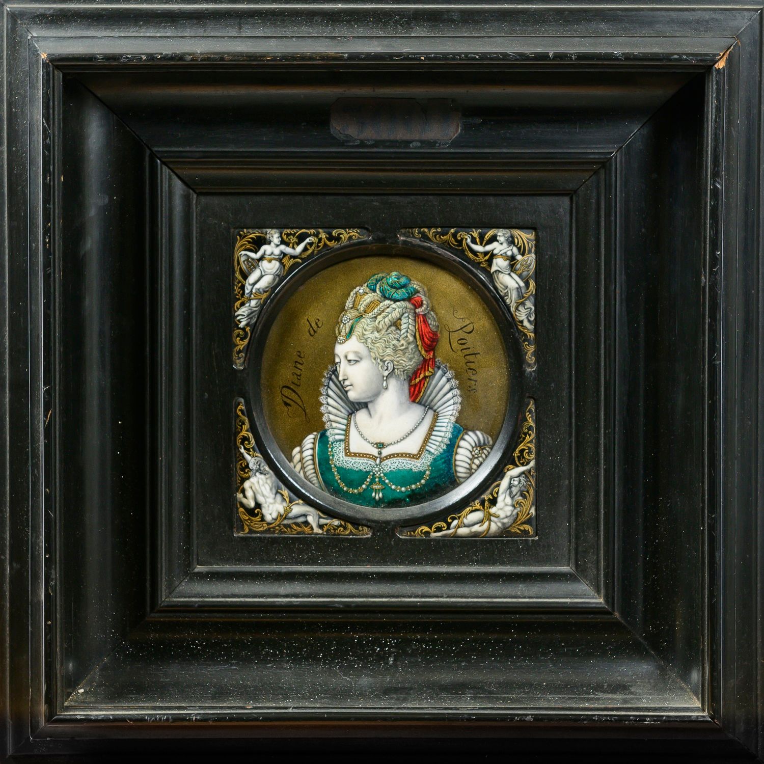 Null Diana de Poitiers

Placa esmaltada

Limoges, siglo XIX

Marco de madera enn&hellip;