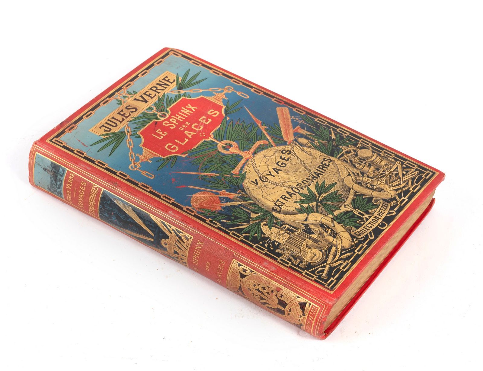 Null VERNE（儒勒）。冰上的斯芬克斯。P.，Hetzel，（1897）。8开本，带世界地图的多色纸盒，书脊上有F型灯塔，P型第二版，镀金装饰（Engel&hellip;