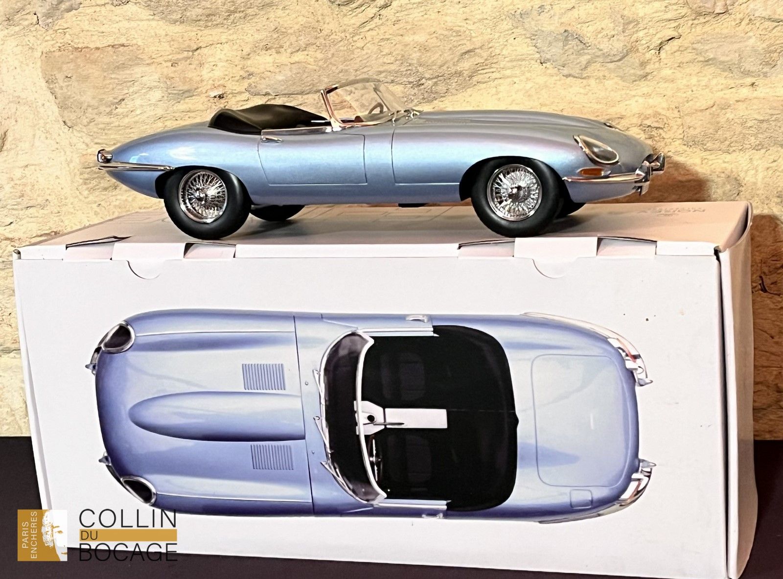 Null 1/12, NOREV, Jaguar Cabriolet E-Type blau Metall Modell 1962.
Limitierte Se&hellip;