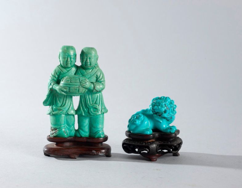 Null ENSEMBLE composé de deux statuettes en turquoise sculptées représentant un &hellip;