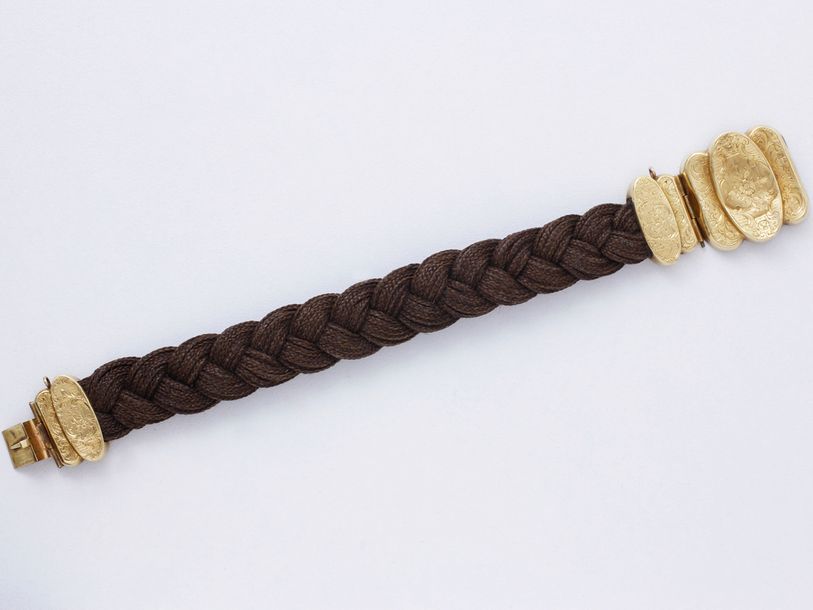 Null Bracelet en cheveux tressés agrémenté d'un fermoir à cliquet en or 750 mill&hellip;