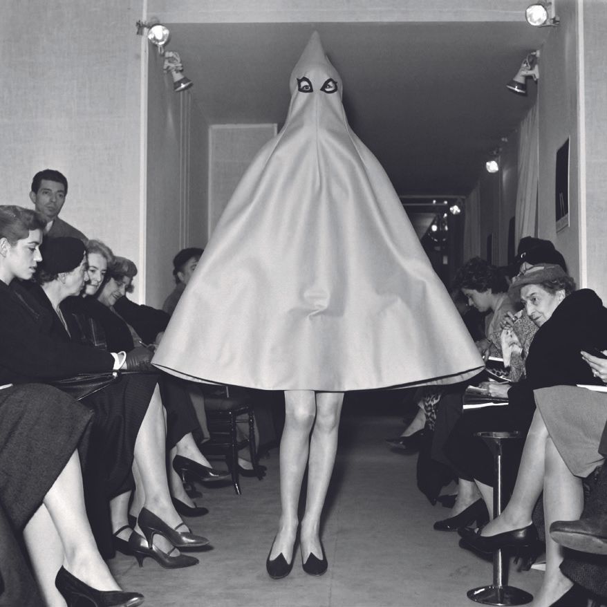AFP AFP

Jeanne Lanvin-Castillo fashion show on November 11th, 1957, in Paris.

&hellip;