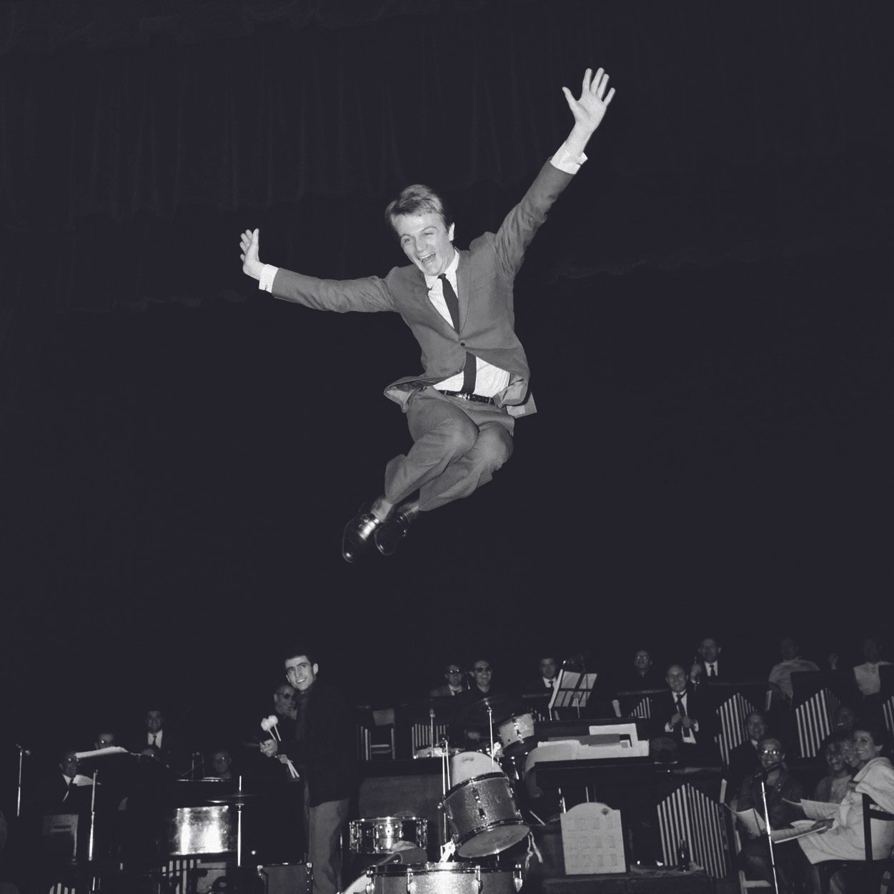 AFP AFP

克劳德-弗朗索瓦在1964年音乐会前的排练中在奥林匹亚。

照片在银色数码巴里塔纸上。

法新社干邮票右下方，背面有法新社特别版邮票1/1。
&hellip;