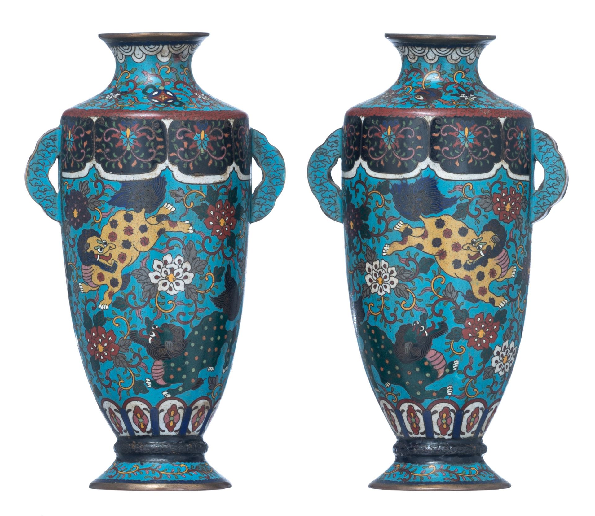 A pair of Chinese cloisonné enamelled vases, around Jiaqing period, H 30,5 cm A &hellip;