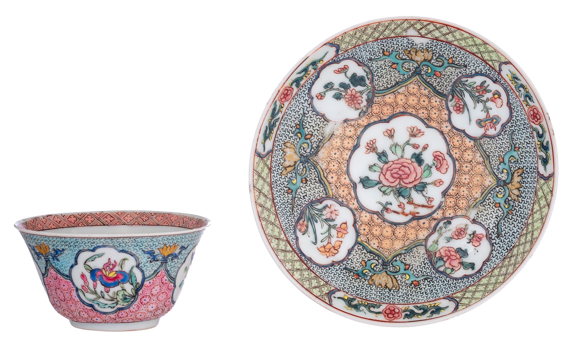 A set of Chinese famille rose 'peony' cup and saucer, Yongzheng period, ø 10,8 c&hellip;
