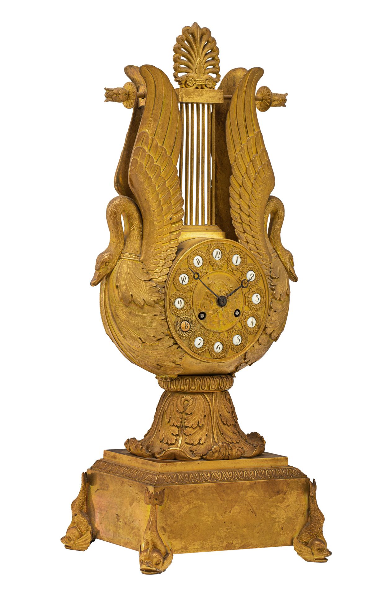 A gilt bronze lyre-shaped Restauration mantle clock, decorated with swans and do&hellip;