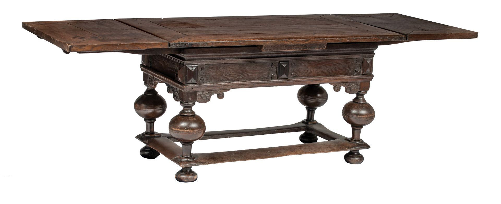An impressive Flemish or Dutch oak table, early 17thC, H 80 - W 146 - 252 - D 85&hellip;