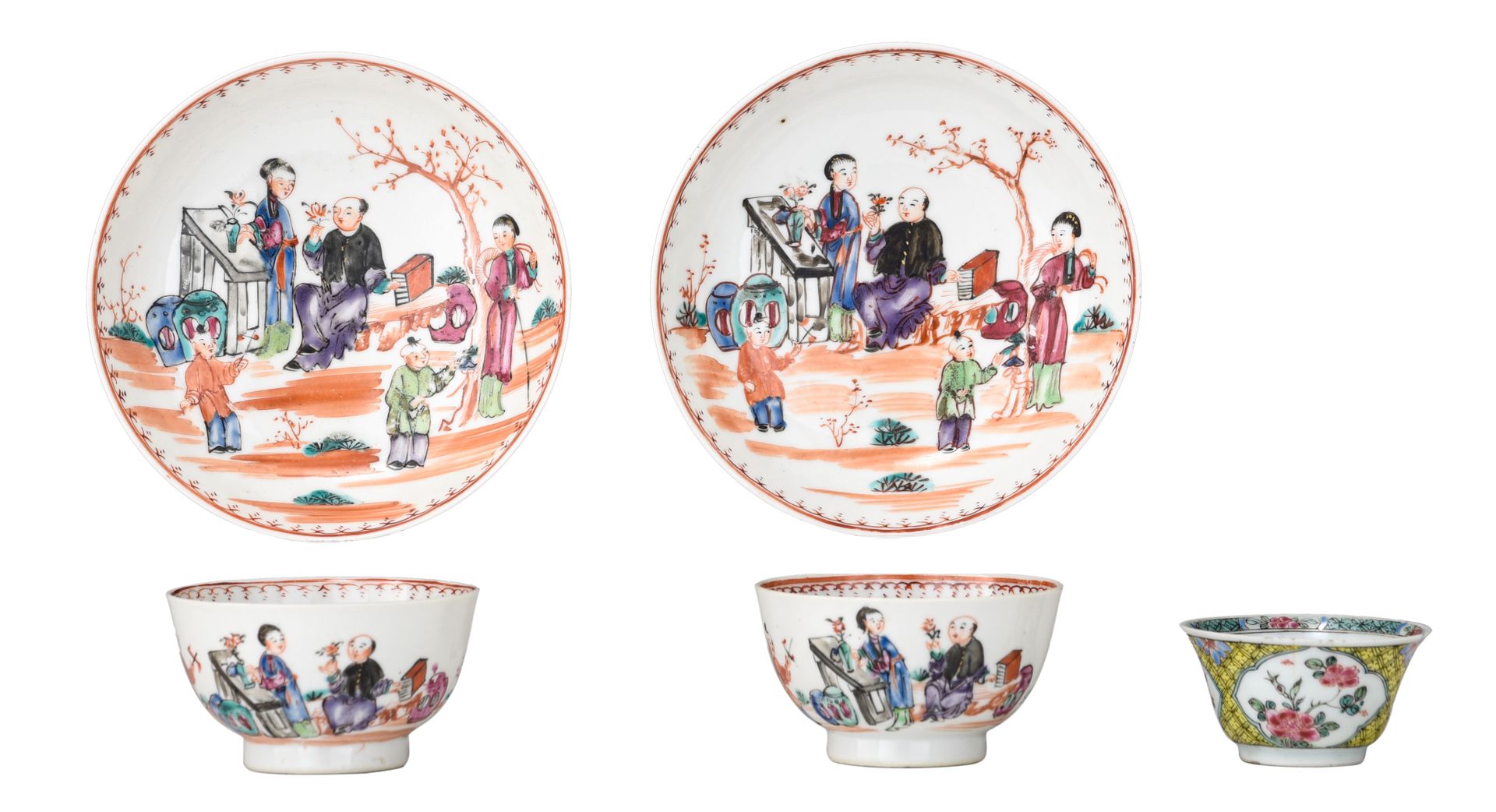 A collection of Chinese famille rose export porcelain tea ware, 18thC, H 3-4 - d&hellip;