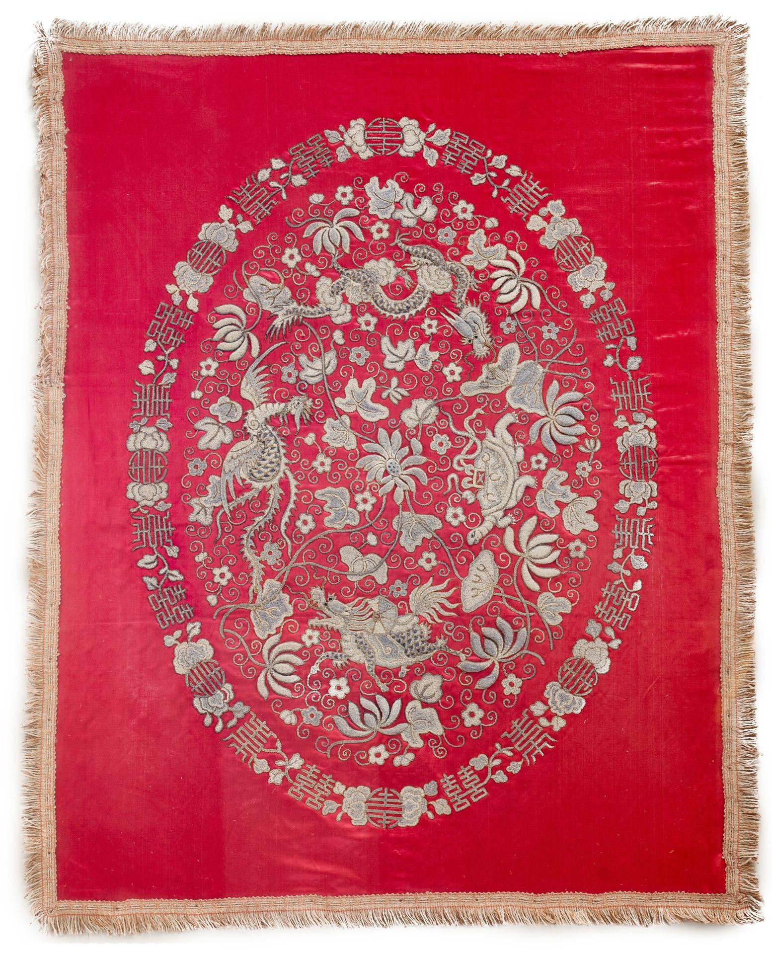 A Chinese 'Peking knot stitch' silk embroidery, late Qing, 75 x 94 cm 中国 "北京结 "丝&hellip;