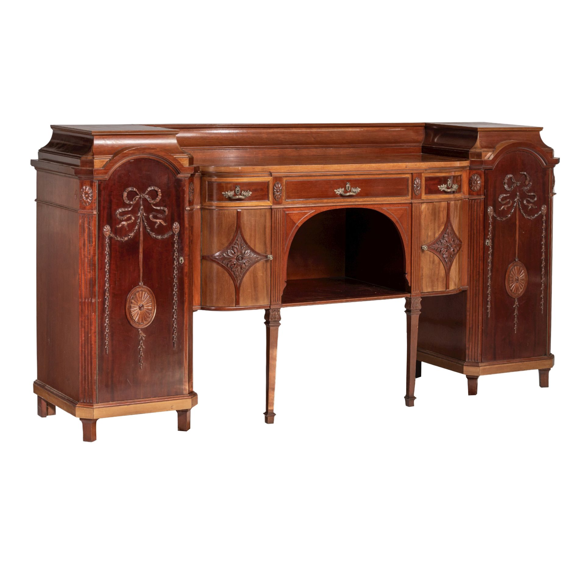 An Edwardian mahogany veneered sideboard, H 119 - W 226 - D 56 cm Buffet édouard&hellip;