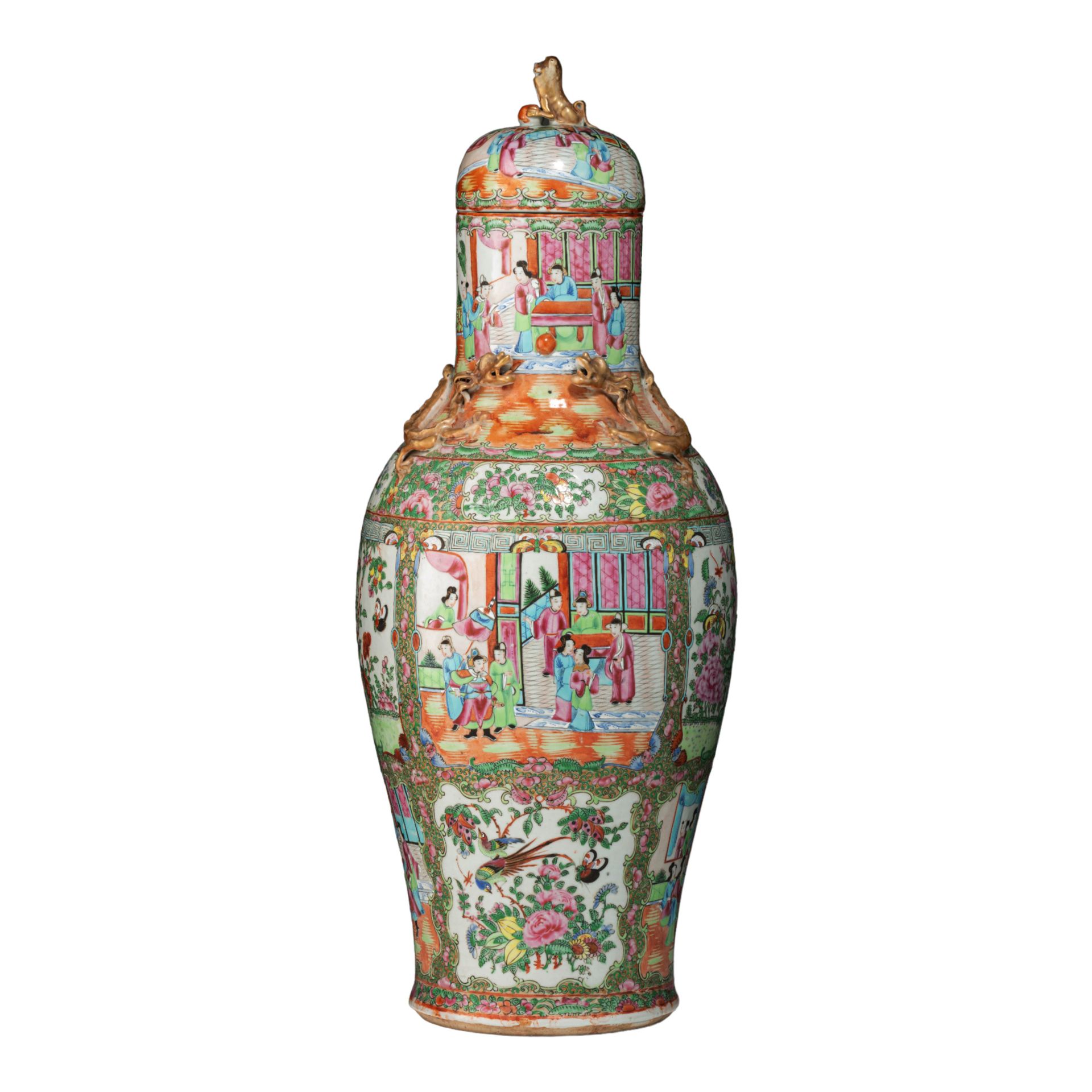 A Chinese Canton vase and lid, 19thC, H 66 cm Vase et couvercle de Canton, 19ème&hellip;