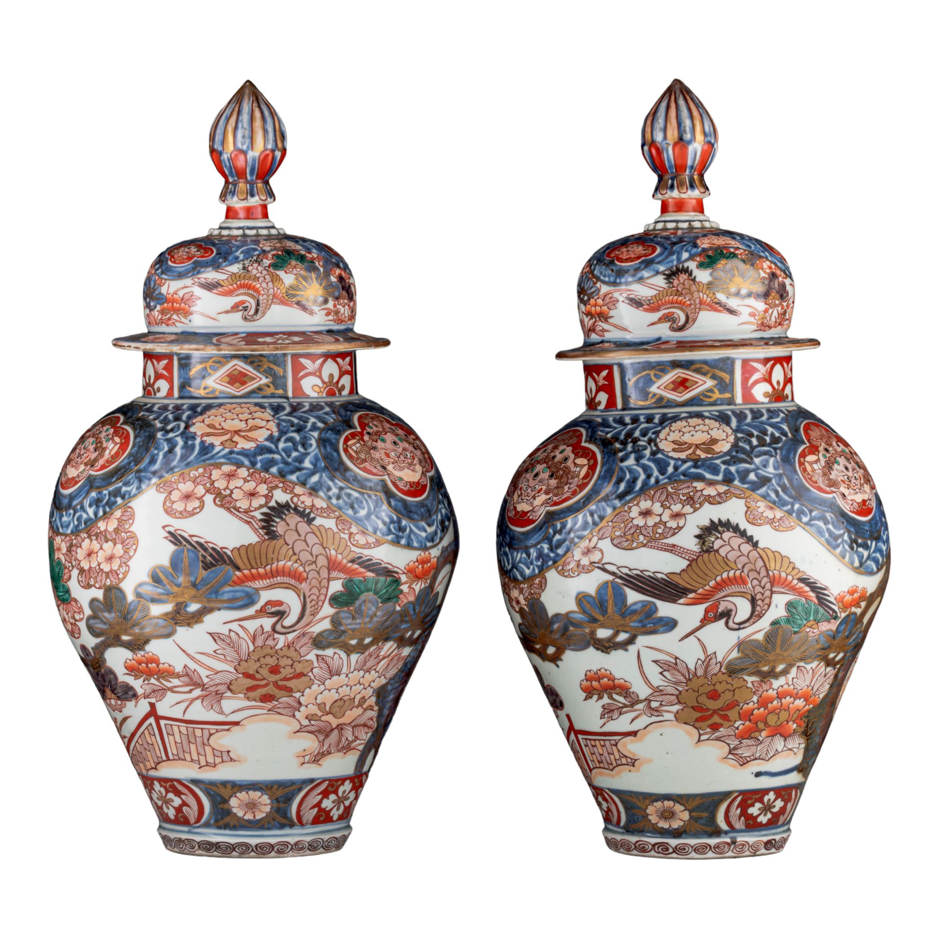 A similar pair of large Japanse Imari 'Crane' vases and covers, Edo period, late&hellip;