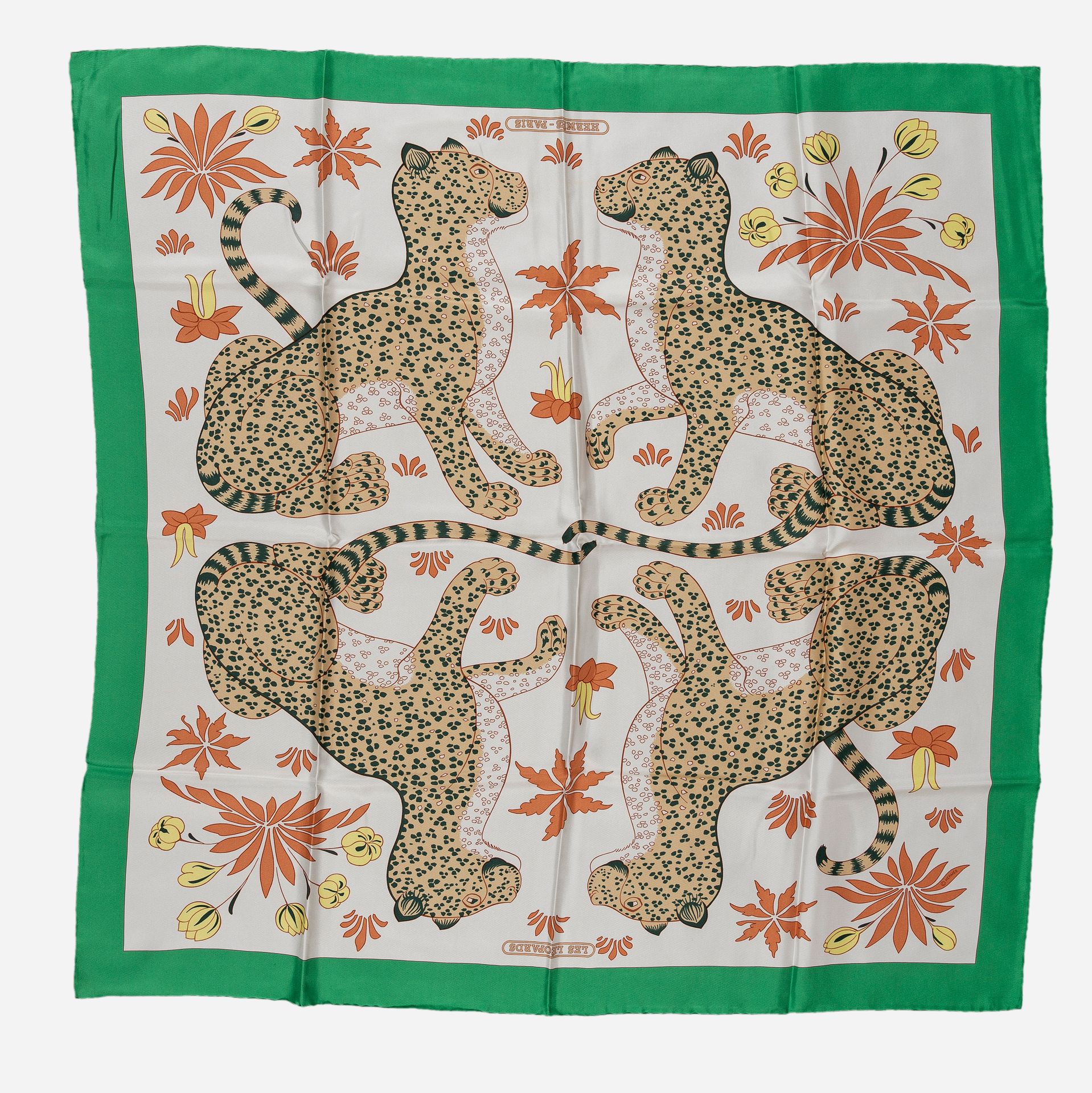 Null HERMES PARIS

The leopards

Silk square after Vauzelles.