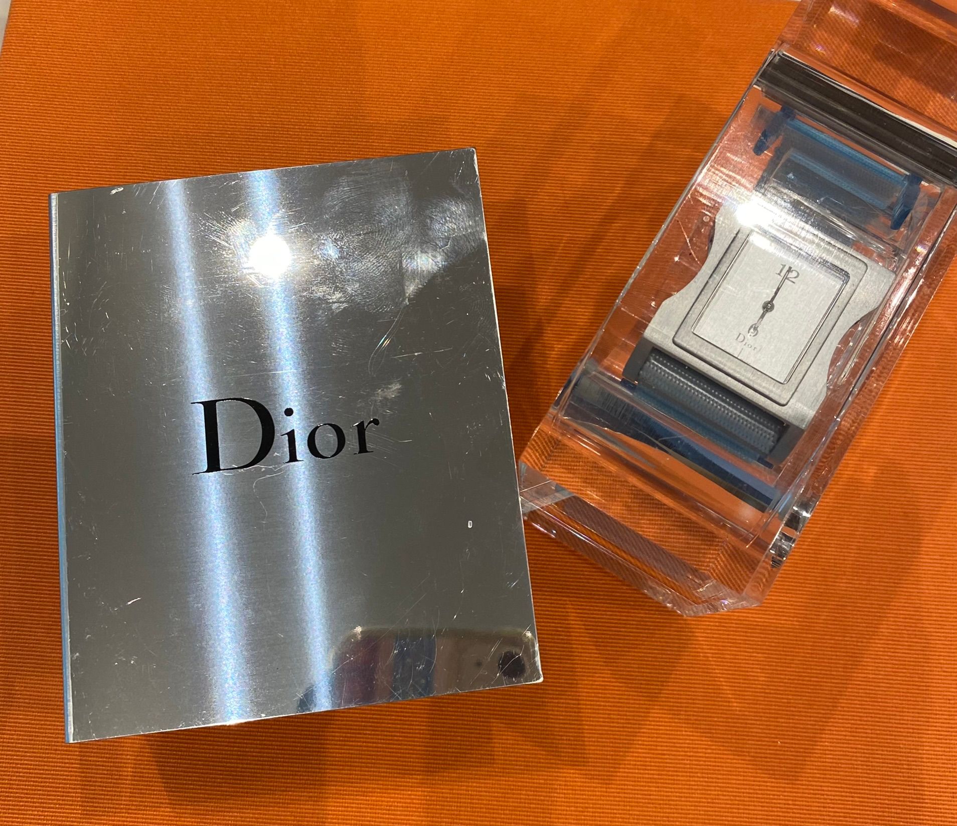 Null DIOR, ribbon watch in its box
