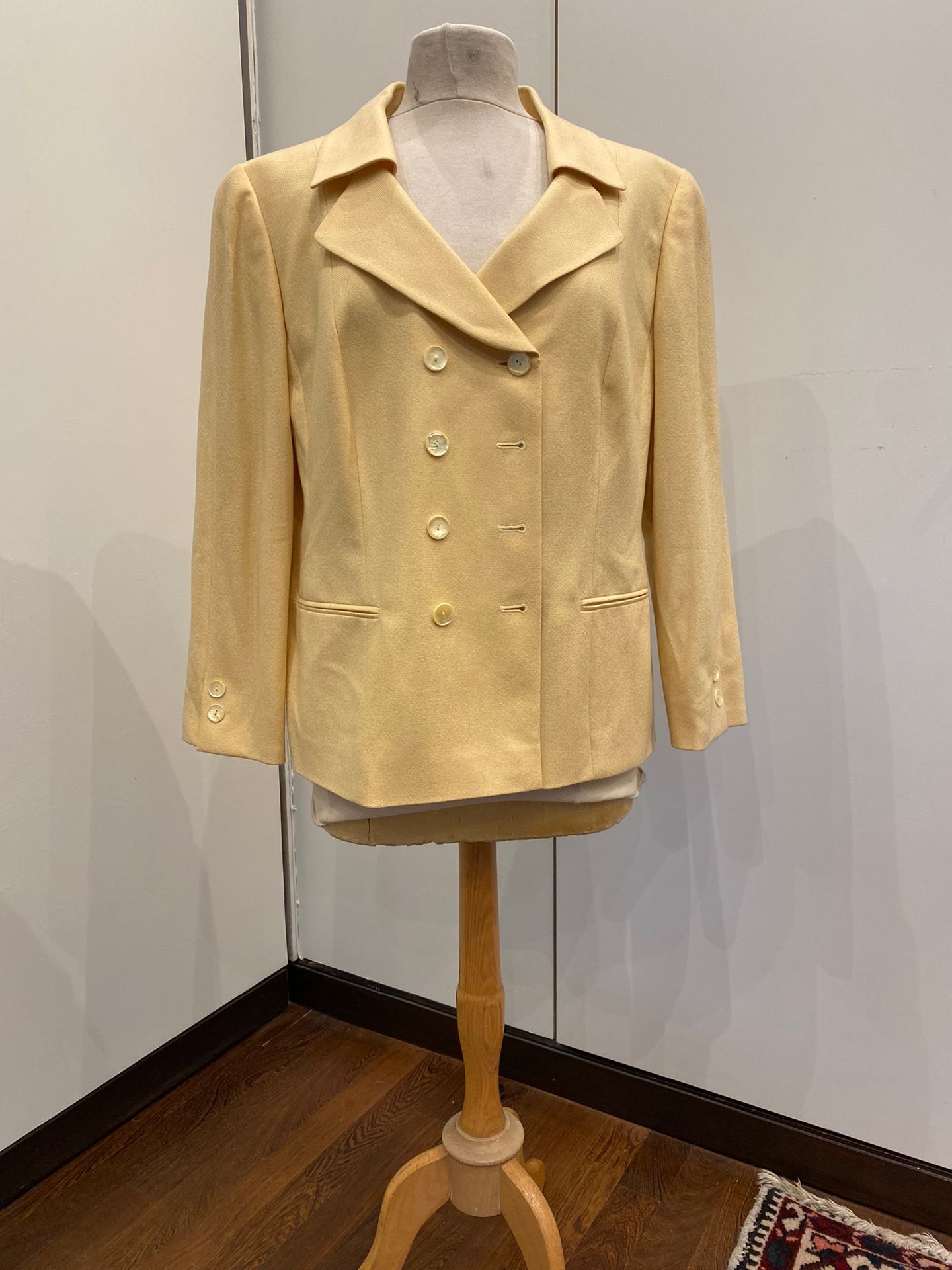 Null LOUIS FERAUD, women's wool blend jacket

Size 46