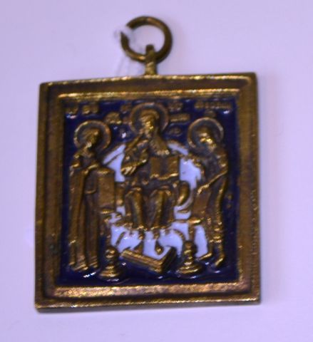 Null Icone de voyage en bronze émail bicolore représentant la Deïsis. Fin XIXe. &hellip;