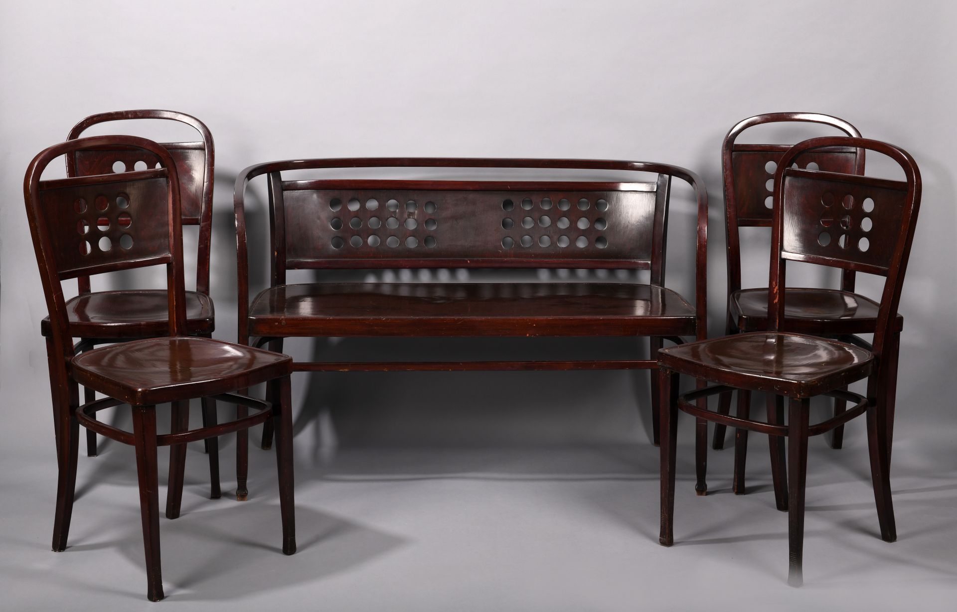 Null 奥地利雅各布-约瑟夫-科恩--奥托-瓦格纳（1841-1918）的设计作品
"721系列"，是 "718 "扶手椅模型的变体，大约在[1902]年为维&hellip;