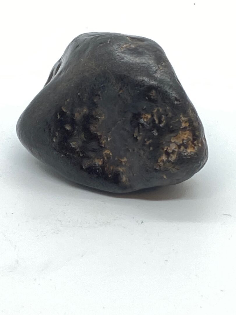 Null Bloque de piedra dura y áspera, podría ser jade. 7,5 cm x 4,5 cm