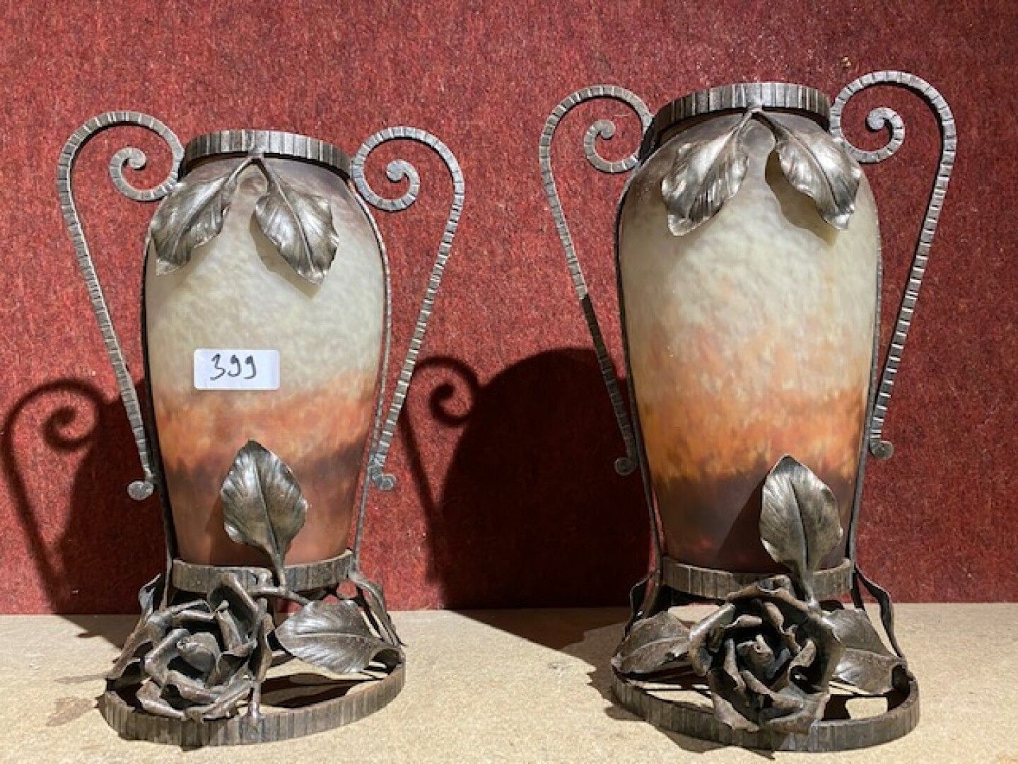 Null MULLER Frères in LUNEVILLE

Ein Paar Vasen aus irisierendem Glas, schmiedee&hellip;