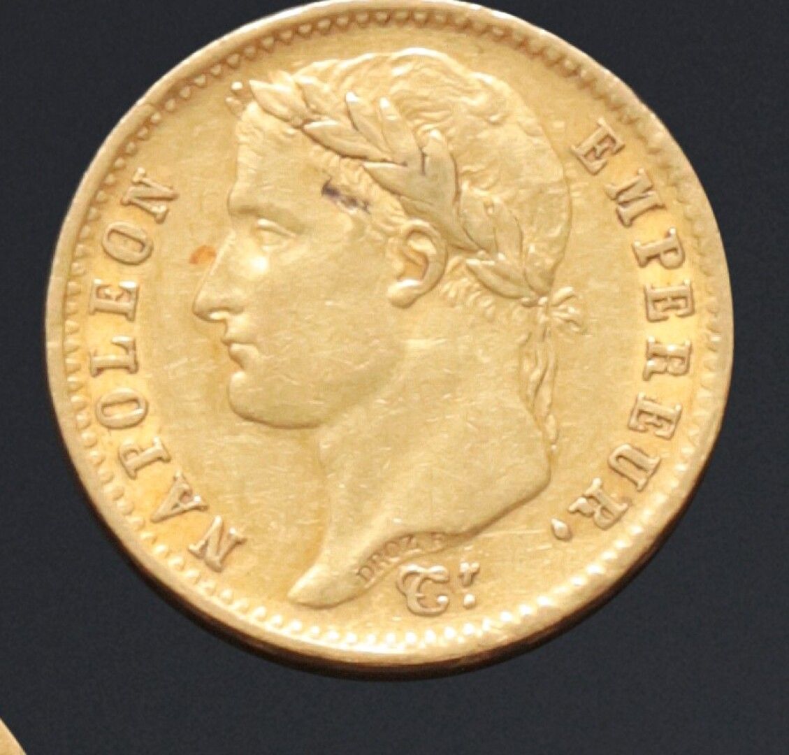 Null 拿破仑一世 1804-1814

20法郎金币，拿破仑皇帝头像/法兰西共和国，1807年，巴黎。

6,44 g.

震动，磨损。
