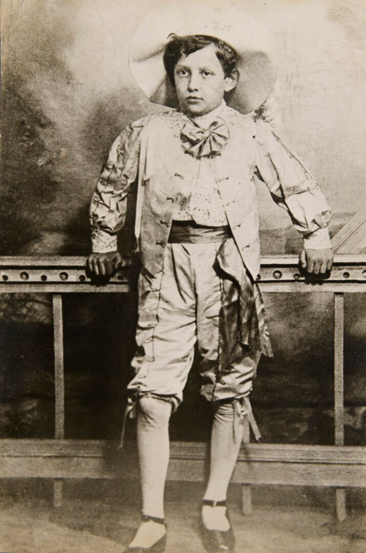 Null 马劳克斯-安德烈[1901年，巴黎-1976年，克雷泰尔]，法国作家和政治家。

安德烈-马尔罗8岁时的照片。

来自Sira-Presse的印刷品