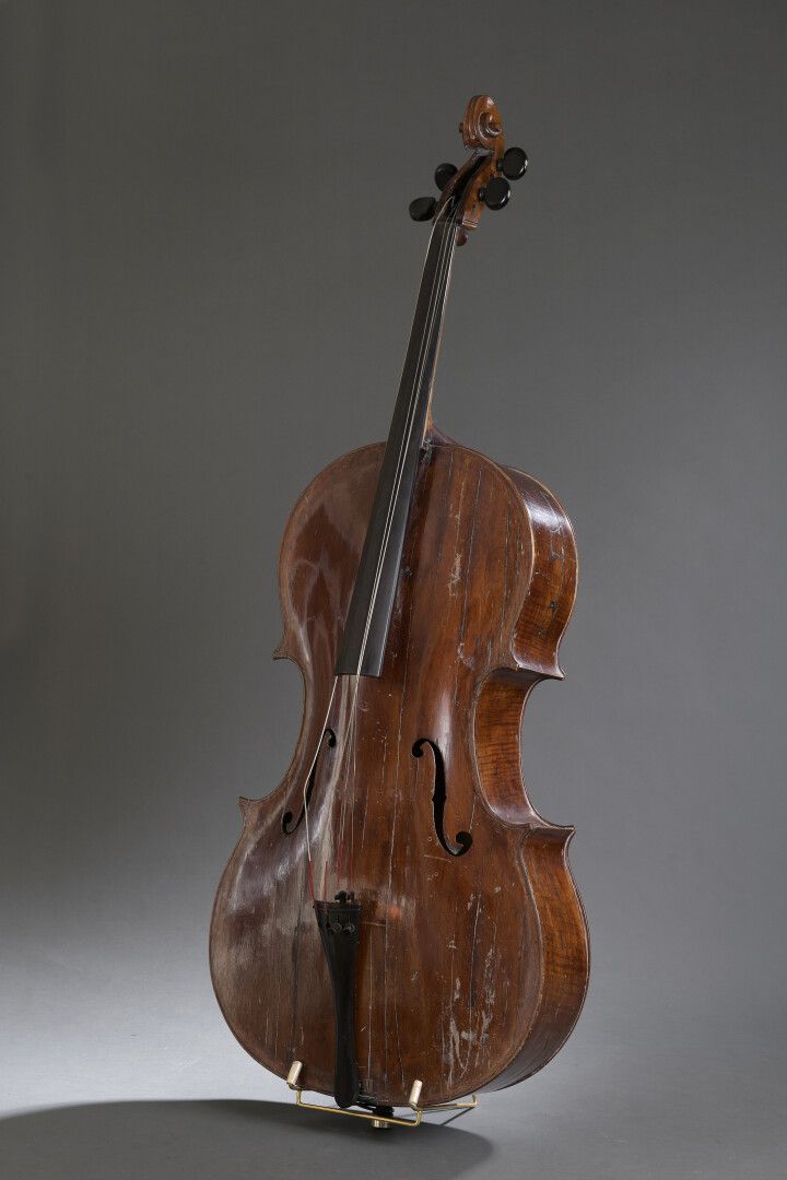Null Violoncelle de Joannes GUILLAMI fait à Barcelone en 1762 portant étiquette &hellip;