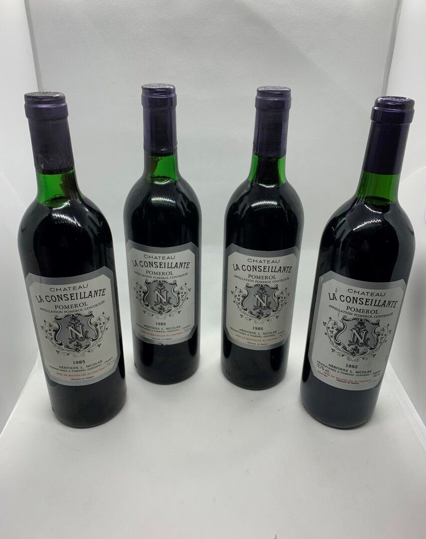 Null 4 bouteilles de Château LA CONSEILLANTE Pomerol, 3 de 1985 toutes très légè&hellip;