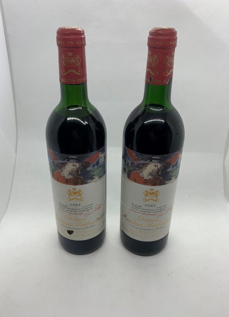 Null 2 bouteilles de Château MOUTON ROTHSCHILD Pauillac 1985, étiquette ullustré&hellip;