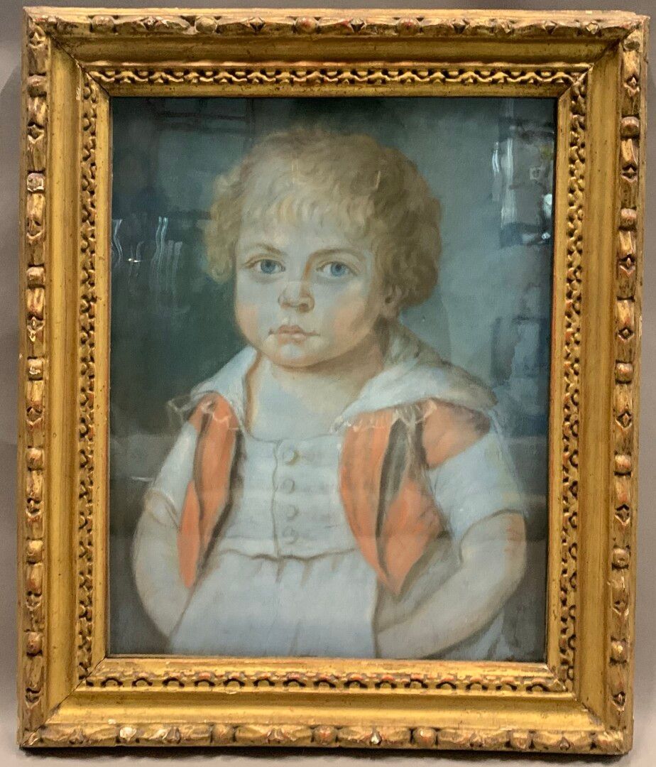 Null 18世纪末的法国学校

一个孩子的画像

蓝色纸上的粉笔画。

这一时期的鎏金木框。

39 x 31厘米。