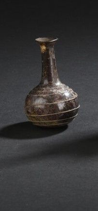 Null Balsamico-Kanne mit kugelförmigem Bauch und hohem Hals, der mit einem spira&hellip;