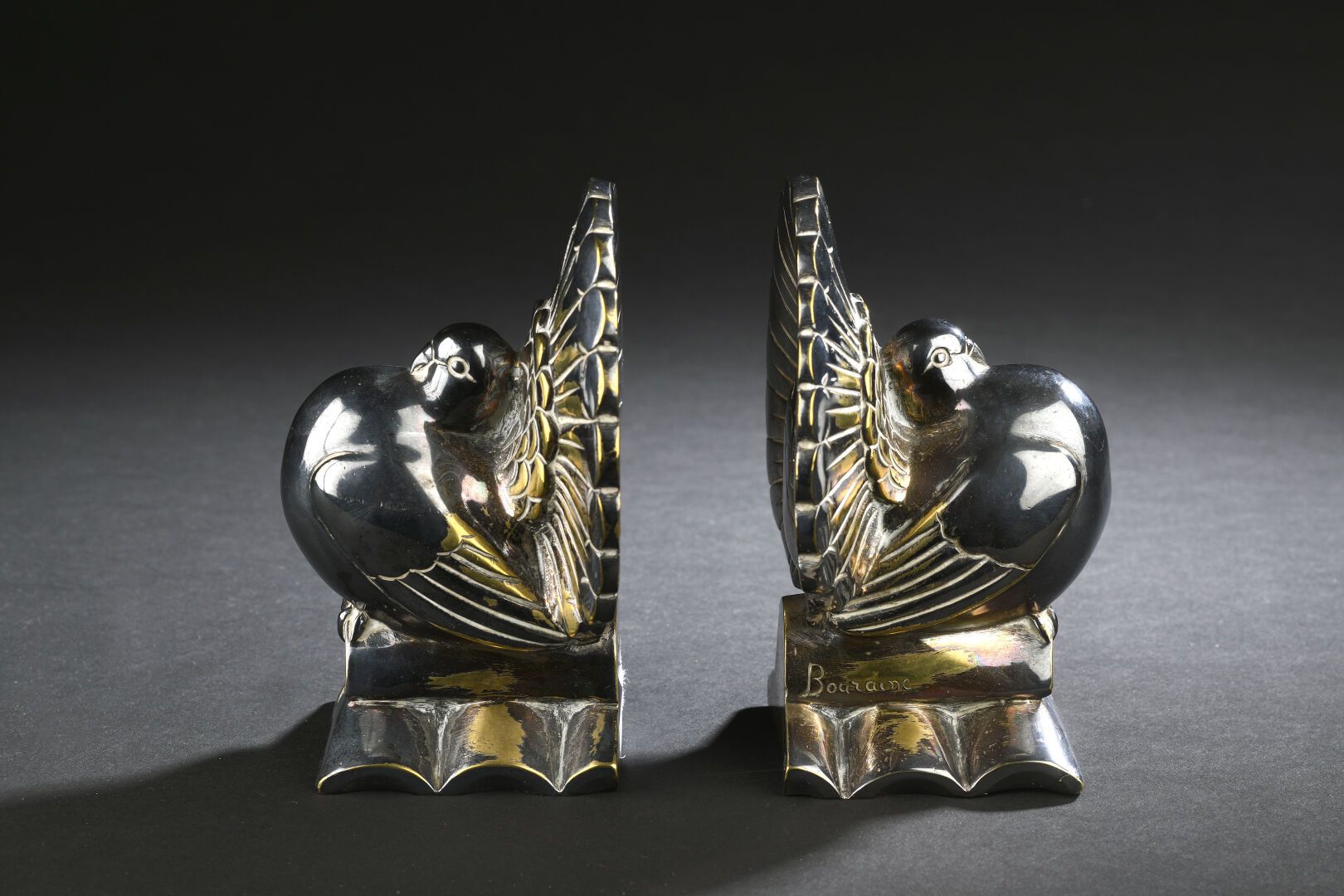 Null 马塞尔-安德烈-布兰(Marcel André BOURAINE) (1886-1948)
哥伦布的书挡。带枪色铜锈的青铜样板
炮铜和银色古铜色（已使&hellip;