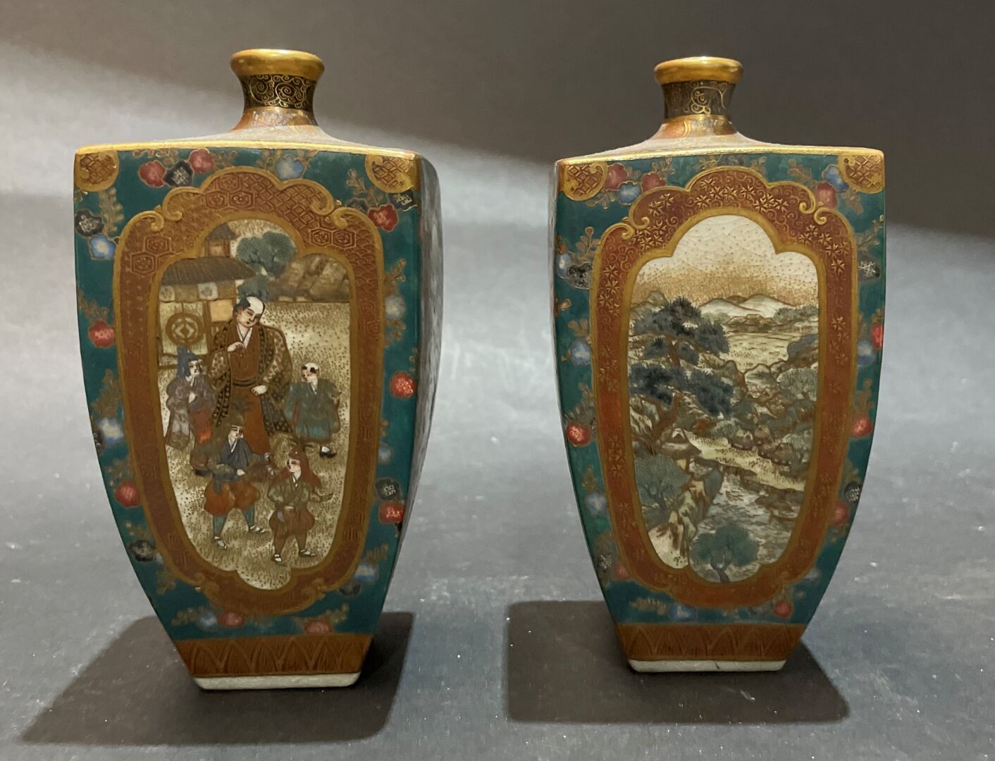 Null Japon, époque Meiji (1868-1912).
Paire de petits vases quadrangulaires en f&hellip;