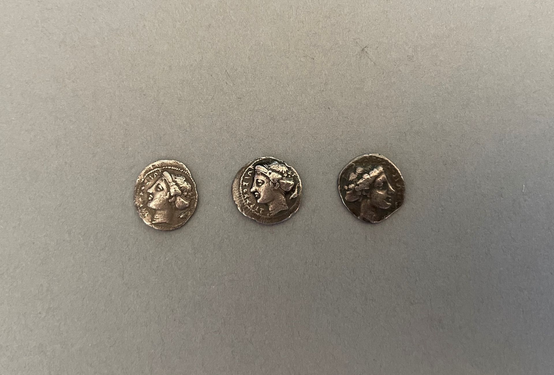 Null 西西里岛 - 锡拉库扎。
一批3个带章鱼的硬币（SNG Delepierre 680-681）。
来自于在Jean Vinchon Numismati&hellip;